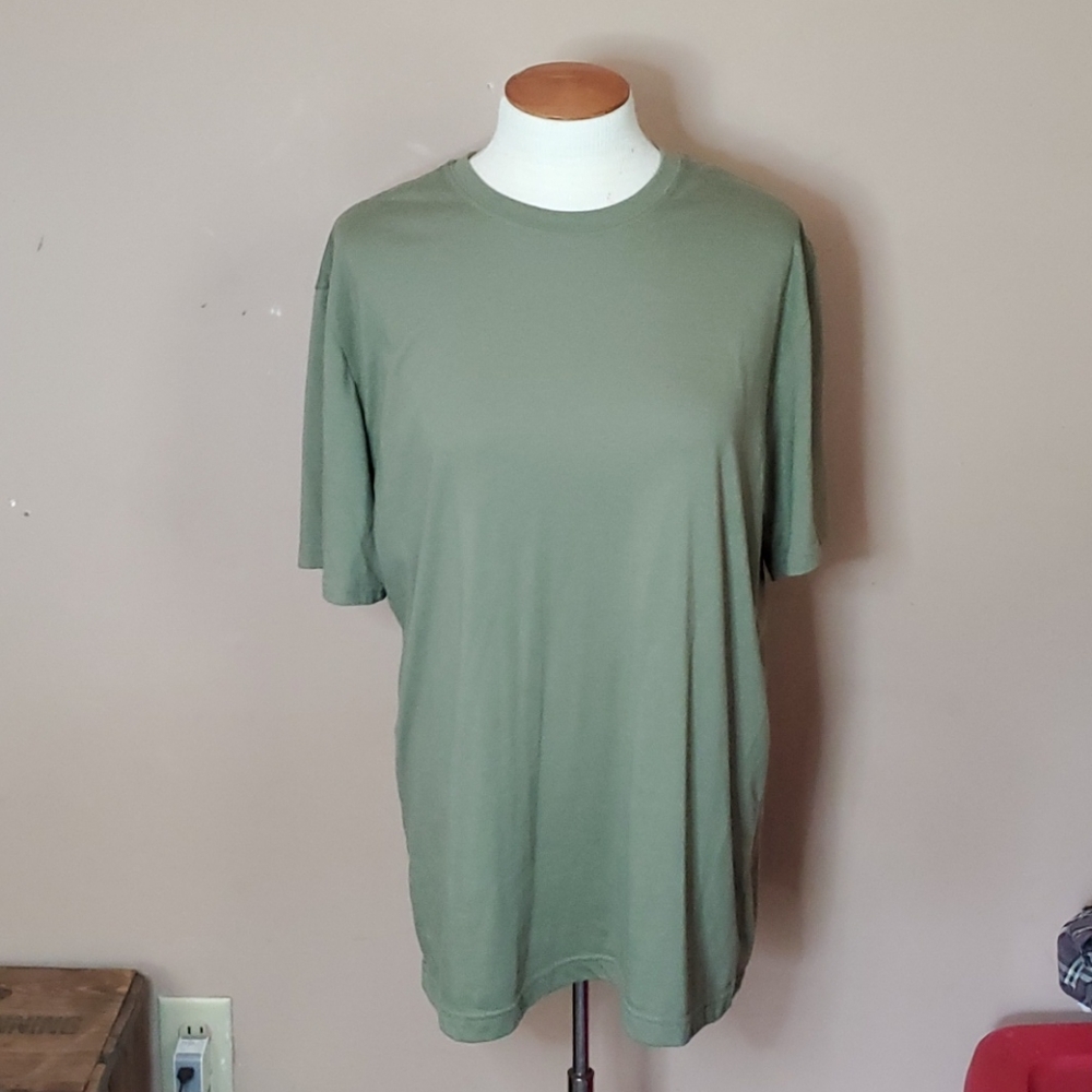 George olive green short sleeve tee size large